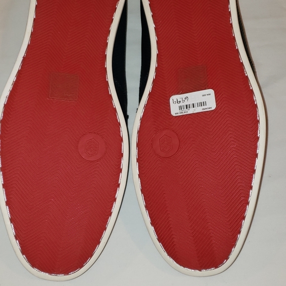 DONALD DUCK MENS LOAFERS - Picture 2 of 4